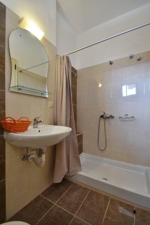 Aigli Rooms Leptokarya  Exterior foto
